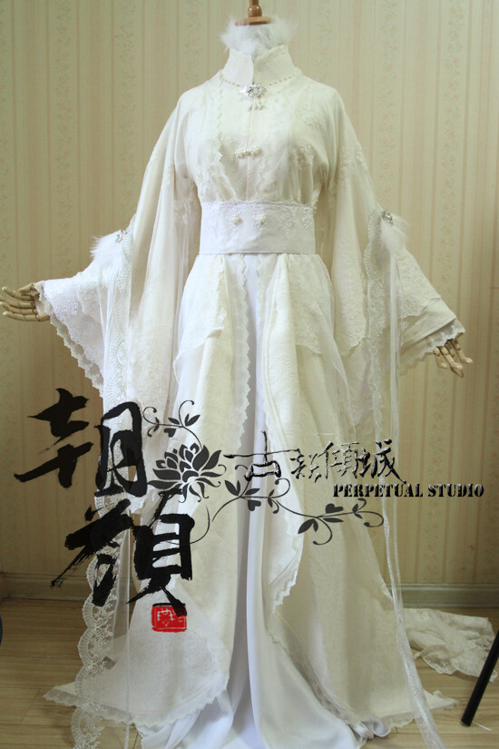 【朝颜】独家设计！华胥引 叶蓁/君拂殉国 COS#淘宝链接：https://item.taobao.com/item.htm?spm=a1z10.5-c.w4002-11464906703.94.3hWwsv&amp;amp;id=36797319628