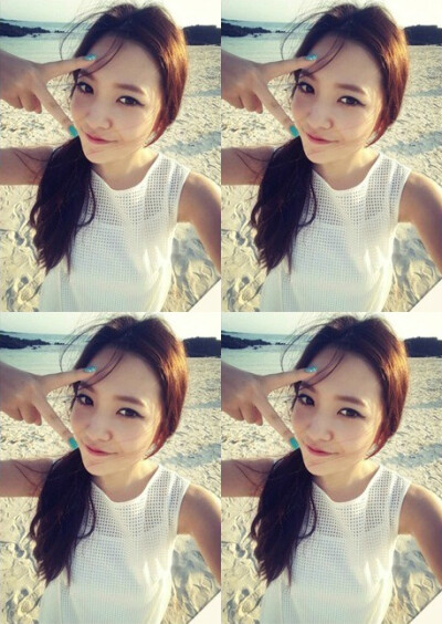 「red velvet」 Red Velvet是韩国SM娱乐有限公司于2014年8月推出的女子演唱组合，起初由裴珠泫（Irene）、姜涩琪（SeulGi）、孙承欢（Wendy）、朴秀荣（Joy）4人组成。 2015年3月11日，Red Velvet的经纪公司宣布增添…