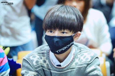 #王俊凯# #TFBOYS王俊凯# #TFBOYS# 141019北京-重庆 cr.JewelKing0921 