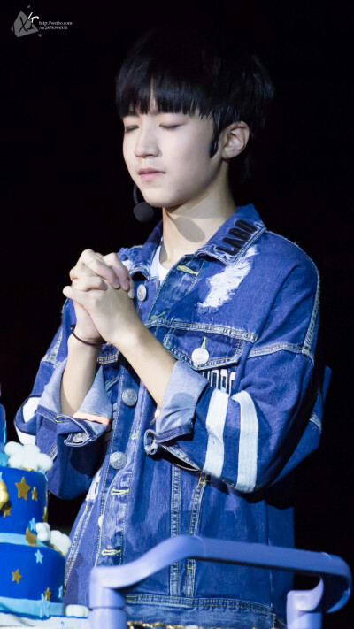 #王俊凯# #TFBOYS王俊凯# 王俊凯的生日会