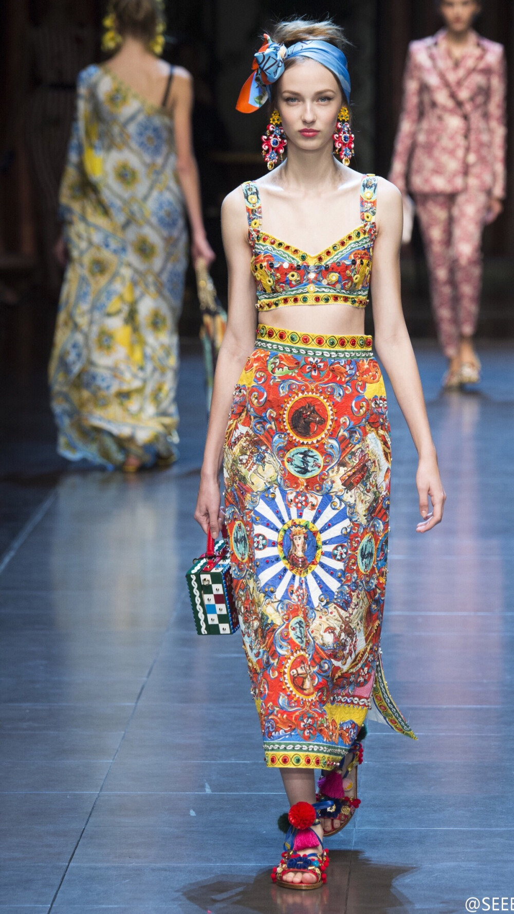 【衣睹为快时装周】 西西里少女的浪漫情怀 浮华的复兴 Dolce·Gabbana Spring 2016 RTW细节之美 。时装周 华服霓裳 服饰风尚