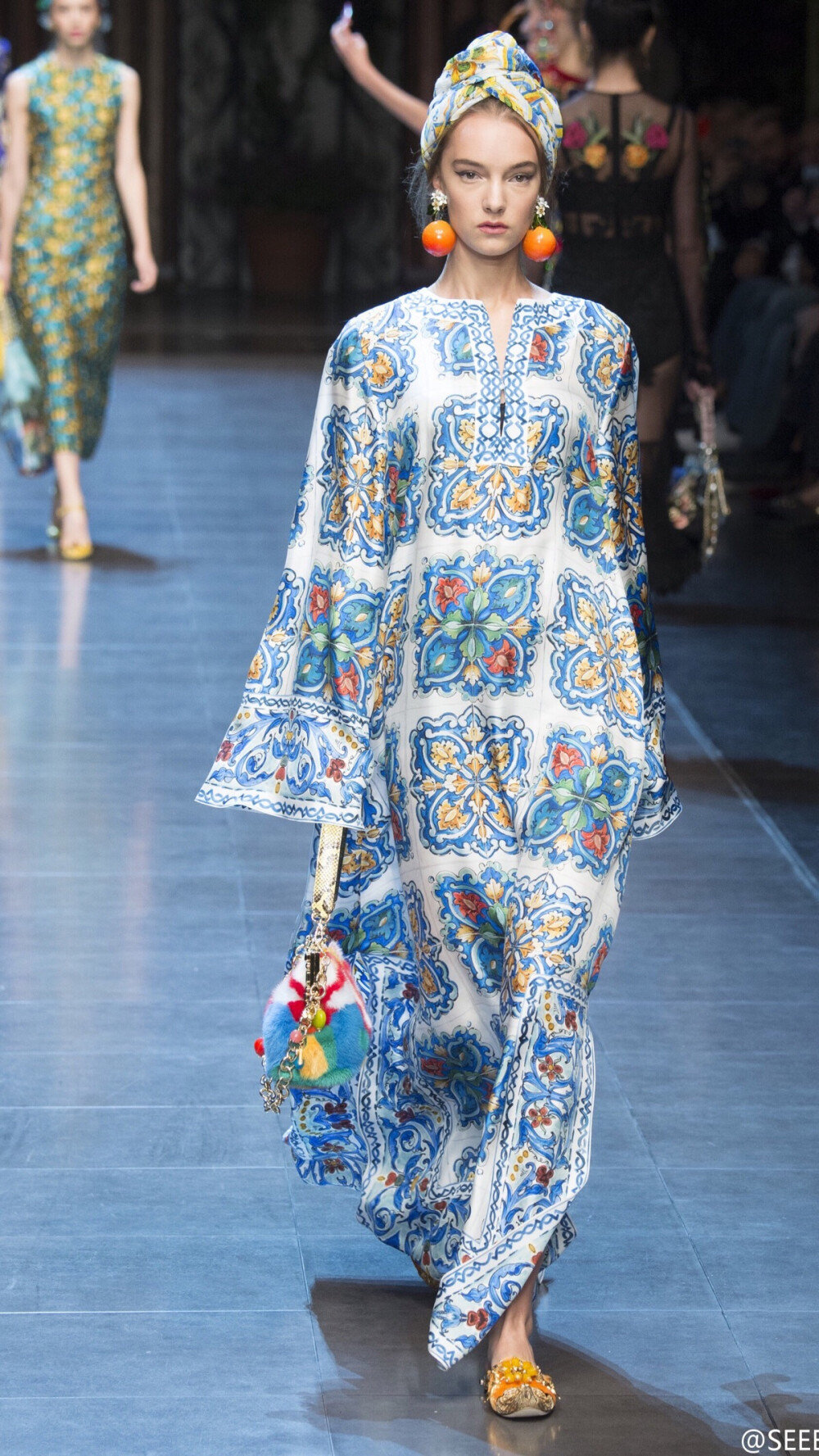 【衣睹为快时装周】 西西里少女的浪漫情怀 浮华的复兴 Dolce·Gabbana Spring 2016 RTW细节之美 。时装周 华服霓裳 服饰风尚