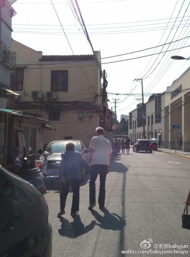 古城公园-人民路-方浜中路-光启路-学院路-西姚家弄-西牌楼路-复兴东路-巡道街-乔家路-凝和路-河南南路-尚文路-一栗街-文庙街-柳江街-梦花街-曹家街--复兴东路-肇方弄-孔家弄-松雪街-露香园路-大境路-人民路-旧仓街-福佑路-古城公园