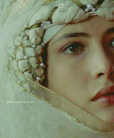 苏菲玛索在《勇敢的心》中饰演一位嫁到英格兰的法国公主，苏菲玛索确实是位法国公主