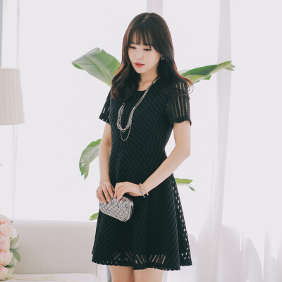 夏装裙子韩版明星同款百搭镂空条纹短袖连衣裙