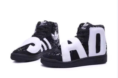 范爷同款 潮爆了 adidas三叶草JS JEREMY SCOTT 大字母