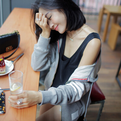 katie plus潮人标配BF风红白蓝缎带卫衣外套情侣连帽衫上衣XS8082