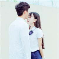 夜深人静的时候别矫情，孤独无依的时候别回头。