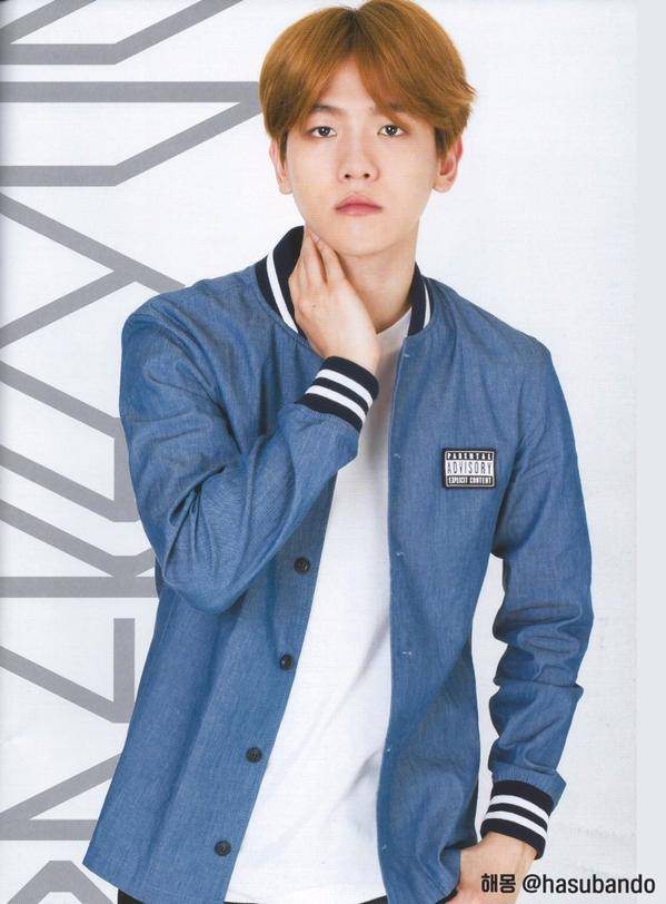 #边伯贤##BAEKHYUN#EXO OFFICIAL BOOK vol.2 日刊图伯贤相关 表情特别丰富的我们伯贤，非常喜欢●'ㅅ'●)/♡