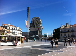 南法【Montpellier】：南法城市蒙彼利埃由着和马赛尼斯一样的阳光海滩，物价却便宜一截，不失为度假的选择。