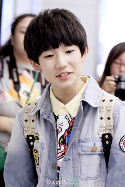 #王源##TFBOYS#喝过的酒，每一杯都醉成你的模样。