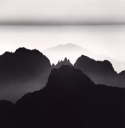  Michael Kenna。 转自微信公众号：最摄影