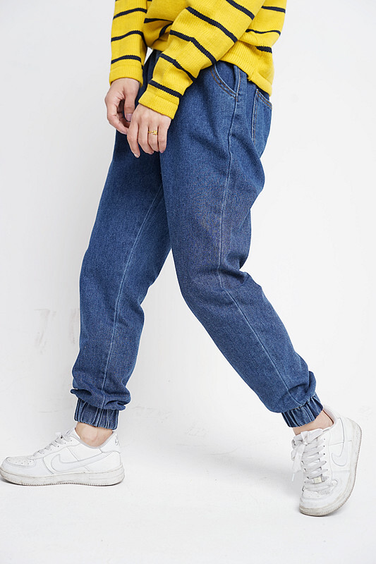 96 深色 收脚 牛仔裤