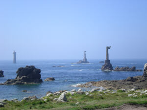 西边儿的岛【Île d'Ouessant】大西洋上的Ouessant岛灯塔是不可少的一条风景线。