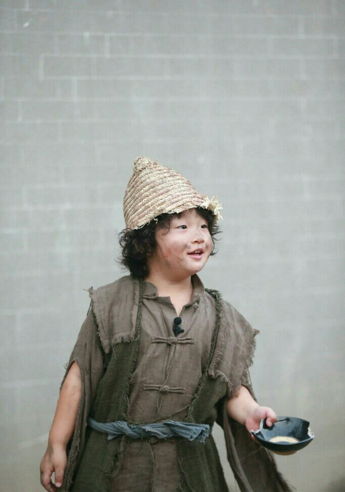 呆萌太子邹明轩