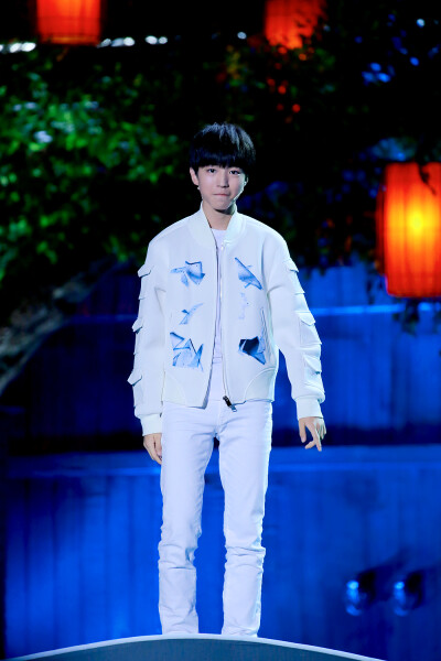 #王俊凯# #TFBOYS王俊凯# #TFBOYS# 150927 央视中秋晚会 cr：咕噜蘑菇汤