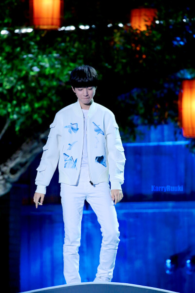 #王俊凯# #TFBOYS王俊凯# #TFBOYS# 150927 央视中秋晚会 cr：咕噜蘑菇汤