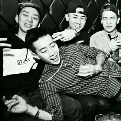 AOMG