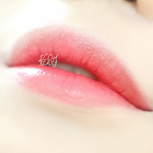 牌子和口红编号都有图片上哦﻿(≧∇≦)/