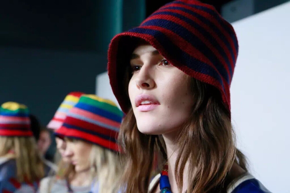 Tommy Hilfiger hat