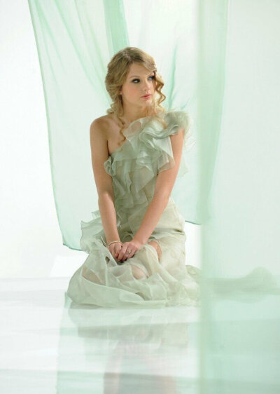 Taylor Swift~