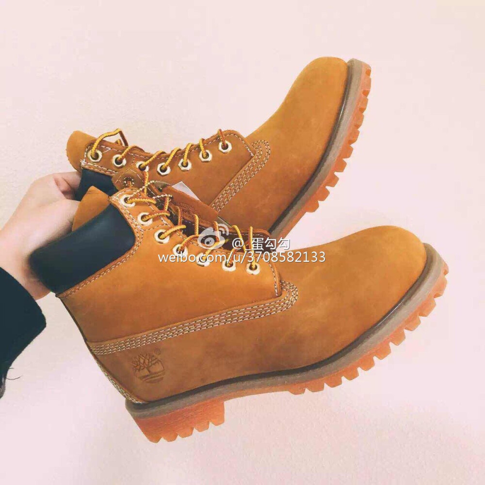 timberland 全牛皮的防踢 防刮 耐穿 秋冬季节必须首选入它