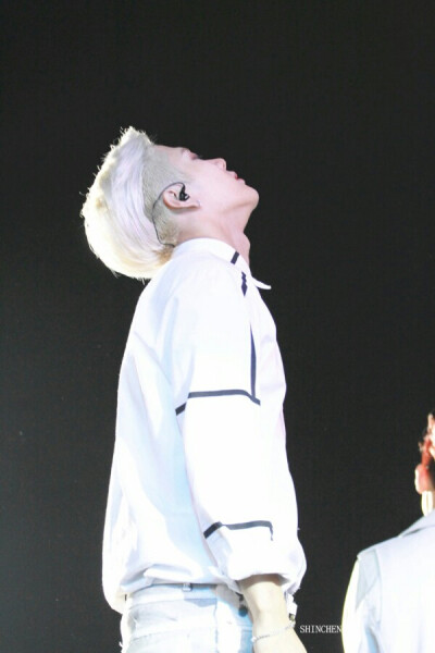 GOT7是韩国JYPEntertainment于2014年推出的男子组合，七名成员包括林在范（JB.）、朴珍荣（Jr.）、段宜恩（Mark）、王嘉尔（Jackson）、崔荣宰（YoungJae）、BamBam、金宥谦（YuGyeom）。