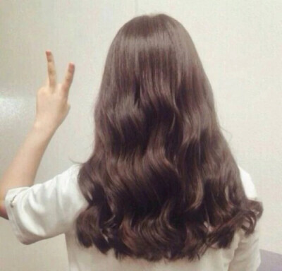 女生 头像 长发 清新 唯美卷发 背影