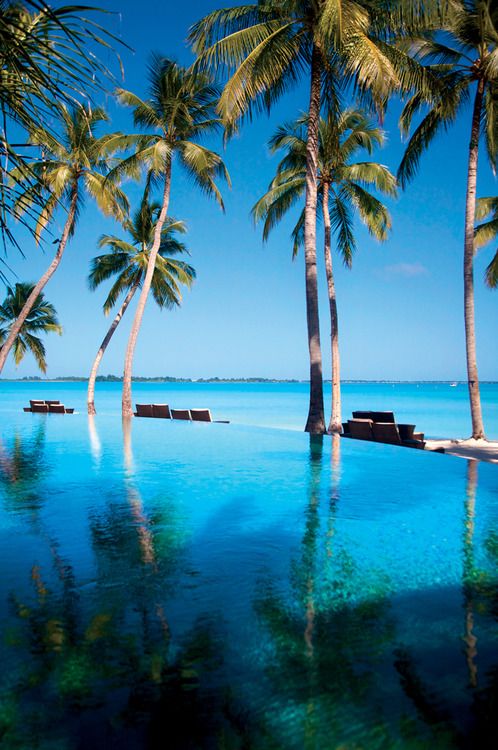 Endheri Pool, Shangri-La’s Villingili Resort Spa, Maldives