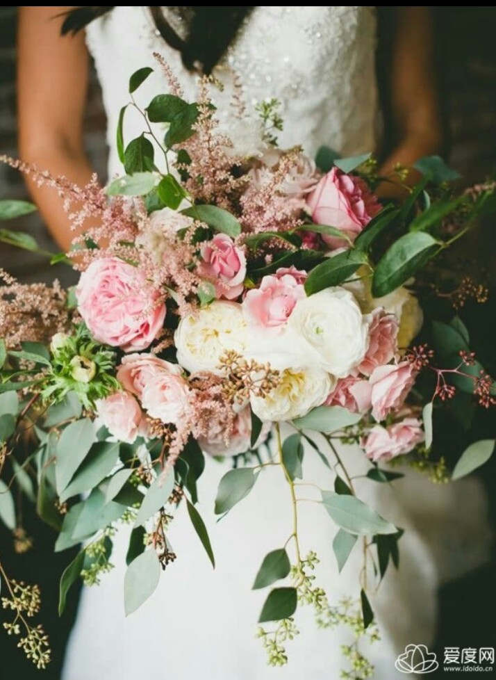 婚礼，瀑布式手捧花～☆