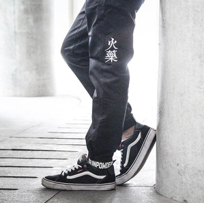 GUNPOWDER X JOGGER PANTS 魔术贴 束脚裤 小脚裤修身 