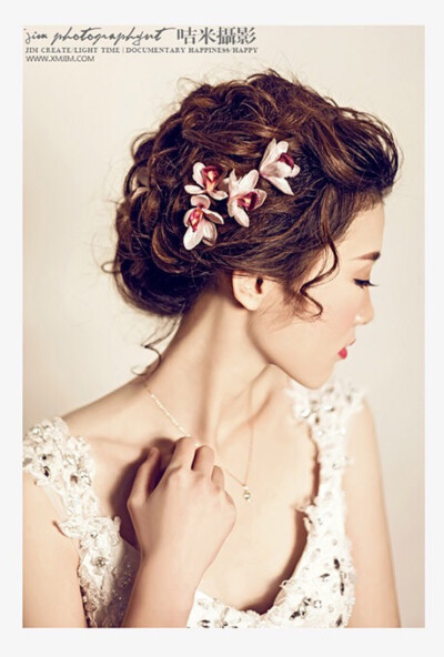 唯美新娘发型，留着以后自己结婚用！