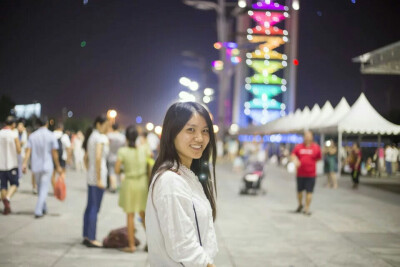 偷偷说句“我爱你”