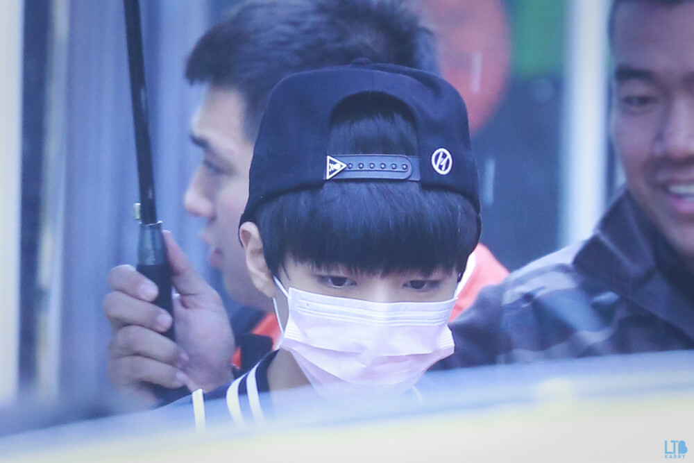 #王俊凯# #TFBOYS王俊凯# #TFBOYS# 150929-1004 电视剧小别离 cr：王俊凯遛图博