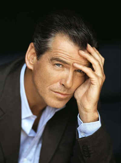 皮尔斯·布鲁斯南（Pierce Brosnan），1953年5月16日出生于爱尔兰，美国影视演员。