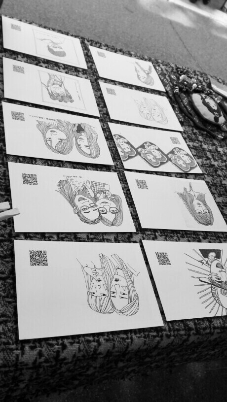 北服大学生创意集市的肖像画打成明信片