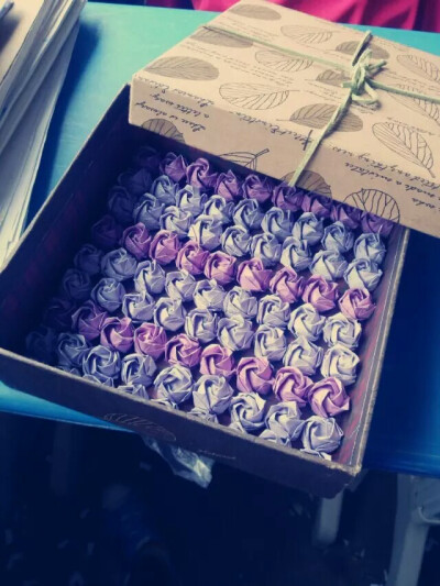 沉淀着彩虹似的梦