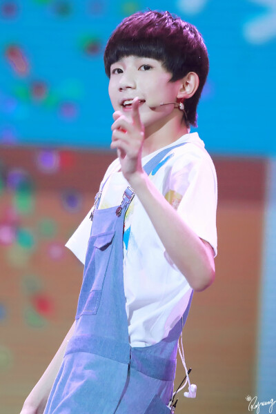 TFBOYS王源 150920 ＆150921 湖南中秋晚会 cr：RoyWang1108