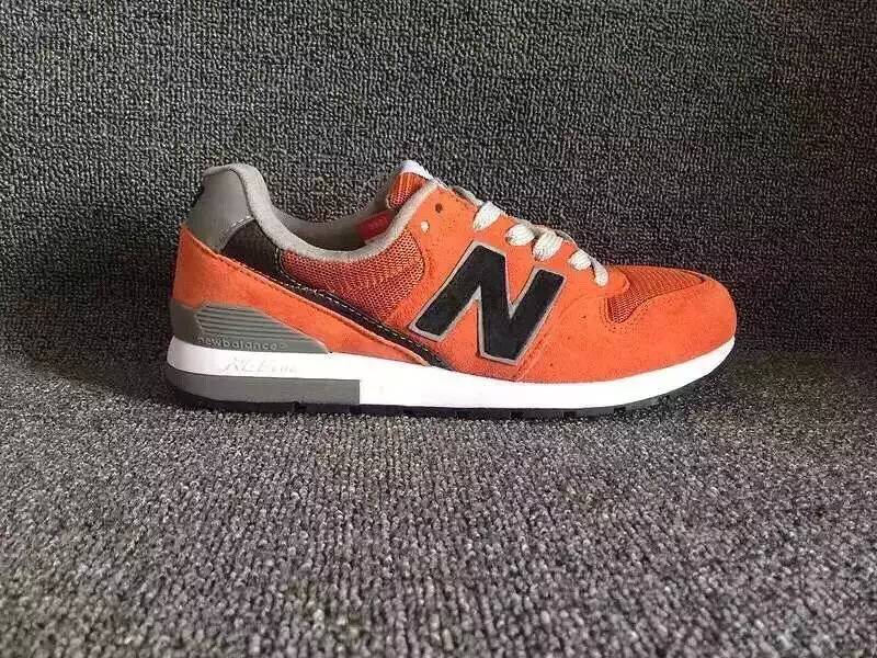 newbalance996系列 猪8品质 对比多家工厂拿到最好的一批货✔ 做工最细致，车线均匀，好品质✔ 36-44情侣码。