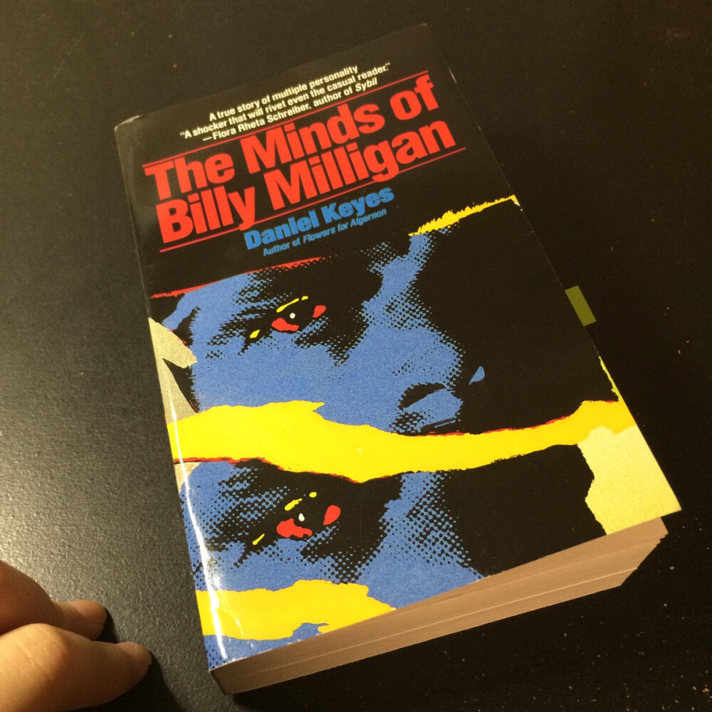 The Minds of Billy Milligan 作者: Daniel Keyes 出版年: 1994-1-1 定价: $7.99 ISBN: 9780553263817