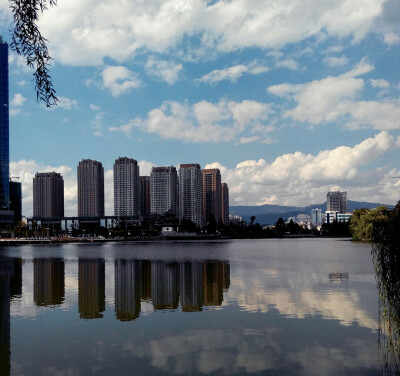 安宁东湖一景