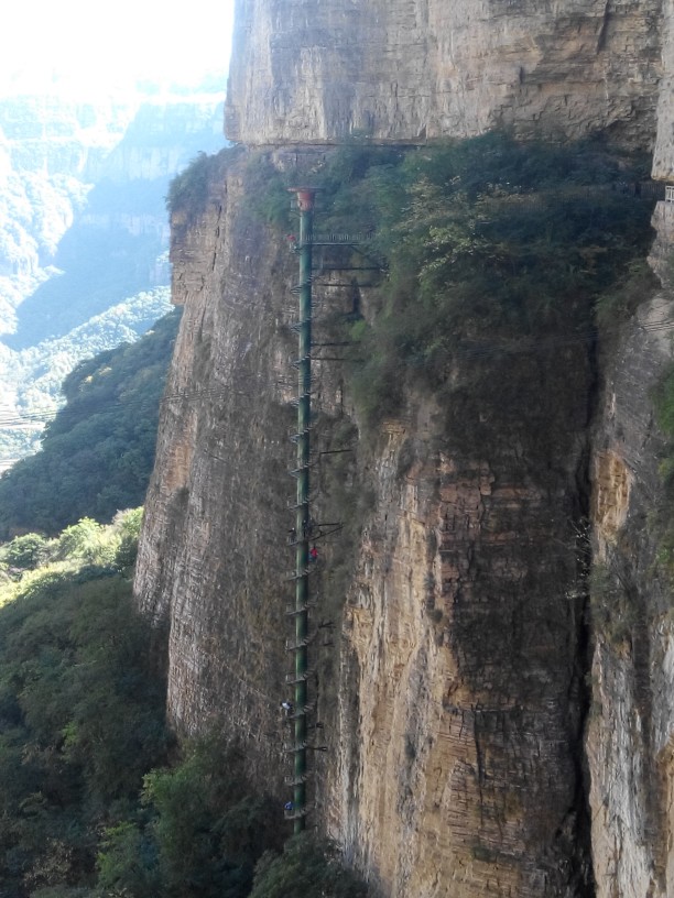 峡谷螺旋梯