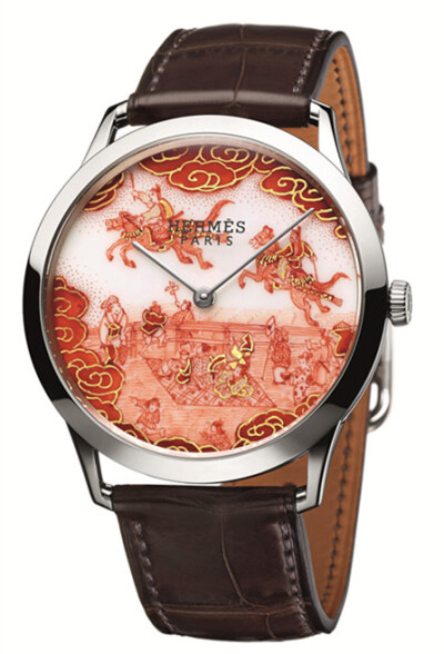爱马仕Slim d’Hermès Koma Kurabe“赤绘工艺”腕表，这枚独一无二的钟表作品是一帖真正的旅行邀约，它首次将法式陶瓷结合日本赤绘（Aka-e painting）工艺，出自赤绘大师BuzanFukushima的手笔，是制表业界的首创。赤…