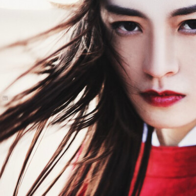 『北风动青丝，翻身向天仰射云，一箭正坠双飞翼。』 来自poco摄影师无限TX的古风人像摄影创作，宛如一部气势磅礴的古装大片的海报，太值得推荐了。。。 还有些poco摄影师的作品在《poco摄影师昆腾的唯美古风人像摄影…