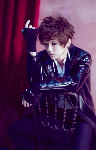 Reloaded 重启 新专辑 海报 鹿晗 LUHAN M鹿M 微博 高清 壁纸 无水印 时尚芭莎