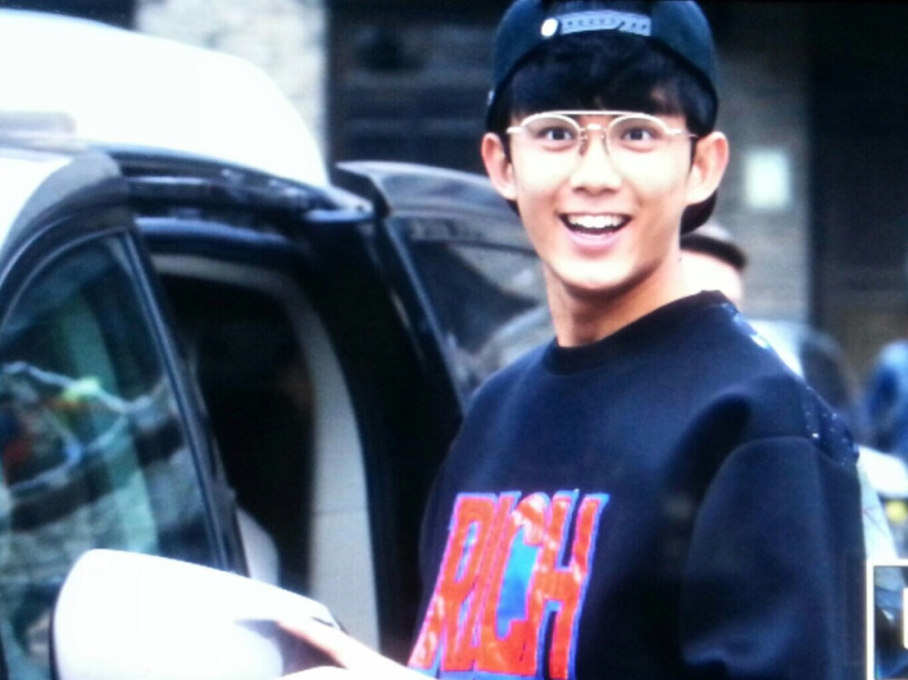 青岛拍戏的磊宝宝～CR 水印