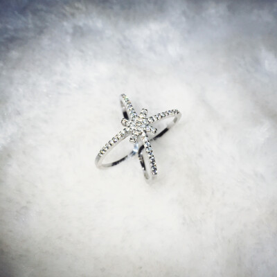 欧美时尚走秀街拍款十字镶钻戒指戒环开口戒S925纯银镀金质