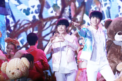 150815 TFBOYS2周年粉丝见面会 cr : 黑桃KAI仔