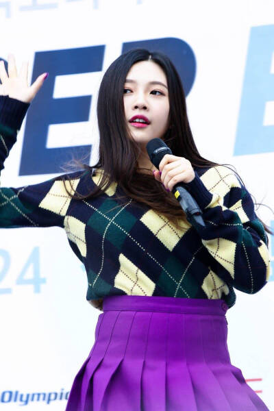 #Red Velvet##Joy# 151024 马拉松大会 饭拍4P cr:wncjoy 饭拍禁二改禁商用转载注明出处 原图戳http://t.cn/RUL2GUb http://t.cn/RUL2GU4 http://t.cn/RUL2GUV http://t.cn/RUL2GUf