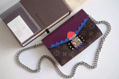 CHAIN WALLET TOTEM 手袋M61448 M61437 尺寸：19×12×4cm